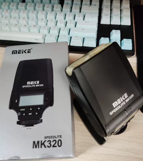 美科mk320，索尼口，没咋用过，适用于索...