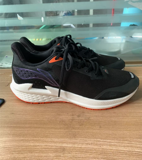 李宁秋冬款追风LT跑鞋 全新配盒 微瑕疵 ...