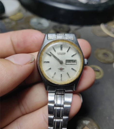 西铁城女士机械表 如图 能有时 但不长久 ...