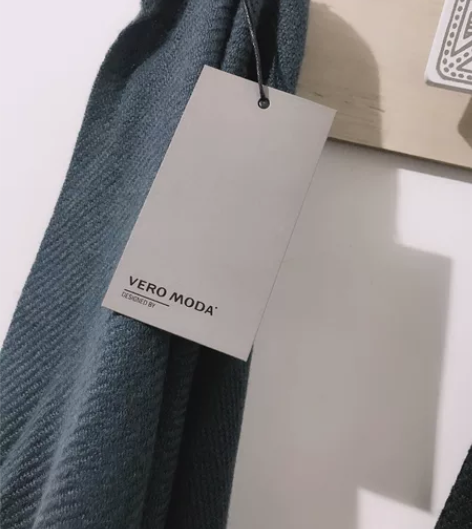 Vero moda全新，披肩两用围巾，出口...