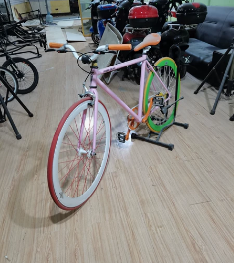 还有几两死飞，处理 感兴趣的话点“我想要”...
