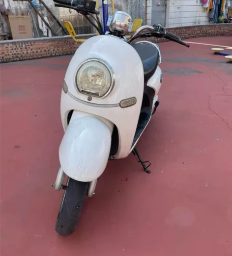 看清楚再来问！！！五羊小龟小绵羊电动车 6...