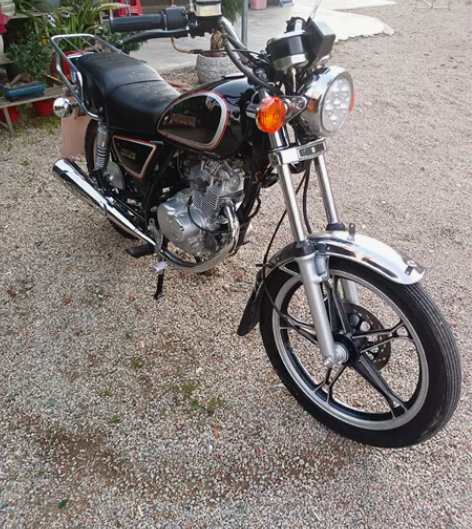 铃木GN125太子 二手摩托车 整车成色：...