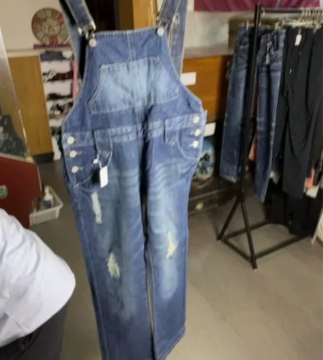 女款背带裤,牛仔背带裤,女款牛仔背带裤,秋...