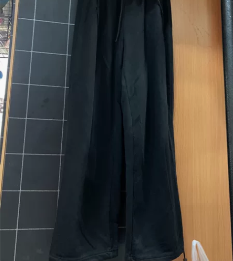 宽松高腰束脚休闲裤卫裤 感兴趣的话点“我想...