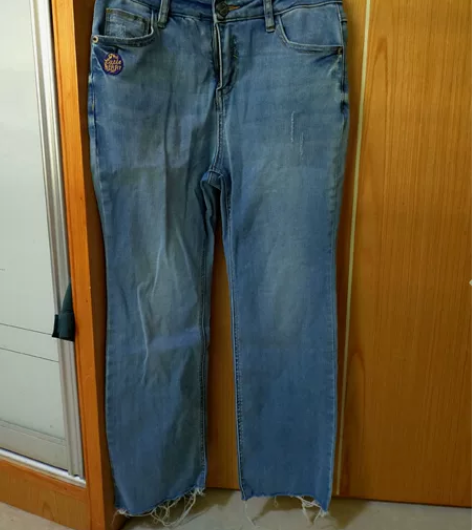 茵曼牛仔裤，七分牛仔裤，闲置出无吊牌，九成...