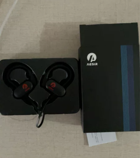 aesir运动耳机全新 感兴趣的话点“我想...