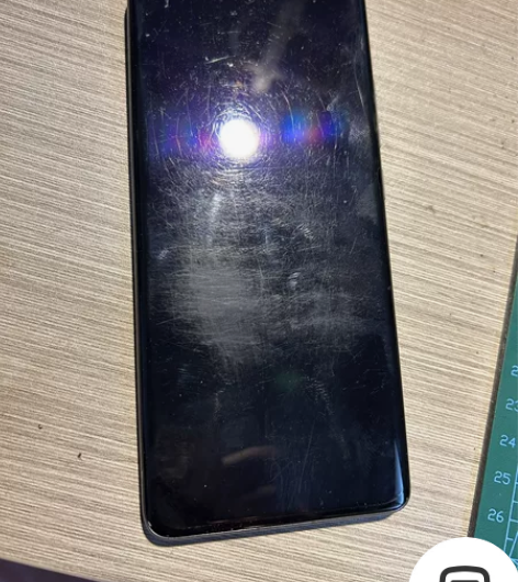 8月份购入小米12x，黑色12+256，顶...