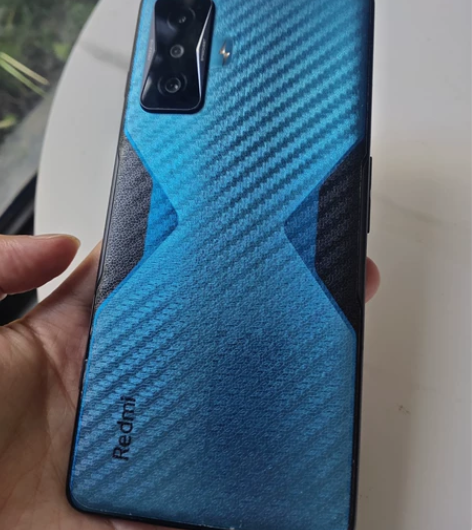 红米k50电竞版全网通使用三个月，轻微磕碰...