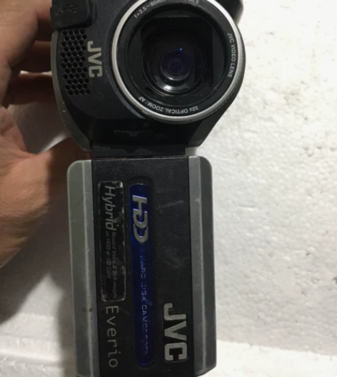 JVC摄像机GZ-MG175AC没有电池、...