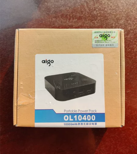 爱国者OL10400充电宝，一个 一万毫安...