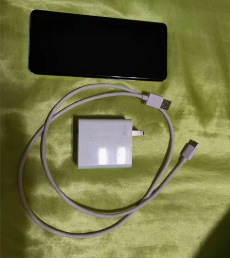 小米11Ultra 12+256 个人备用...