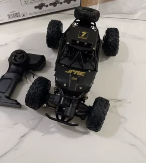 全新星域传奇遥控车,别人送的孩子有同样的车...