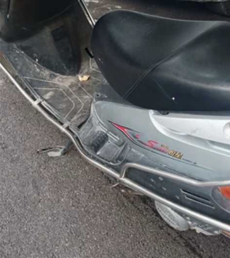 一架很好的12年7月豪爵125T-9C摩托...