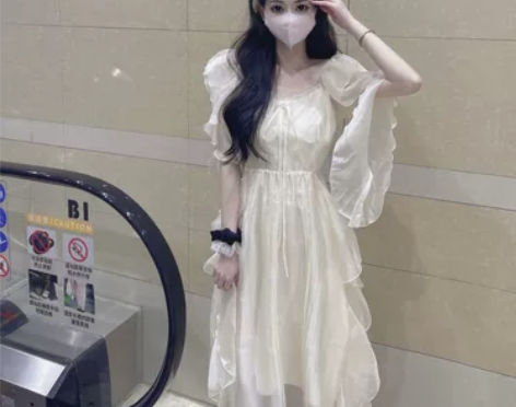 温柔风仙女连衣裙女夏季2022新款法式设计...