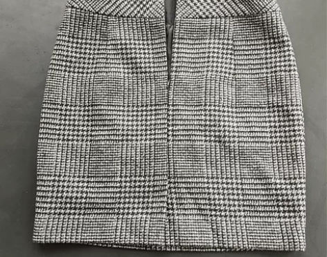 韩国购买羊毛一步裙。仅穿着过2~3次,长胖...