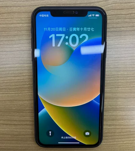 苹果11，黑色，128G无拆无修，轻微磨损...