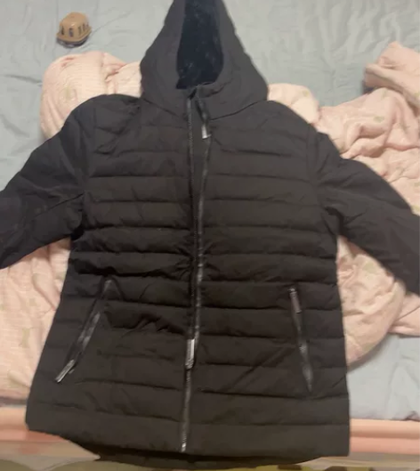 黑色鸭绒杰克琼斯羽绒服 老公家里羽绒服太多...