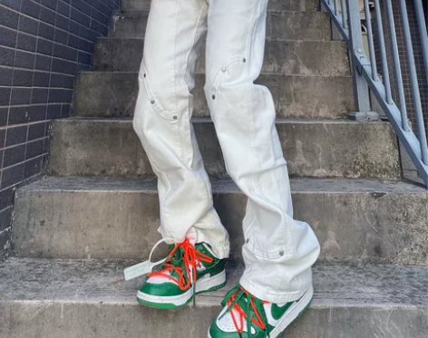 高街美式铆钉直筒白色牛仔裤男女潮牌嘻哈宽松...