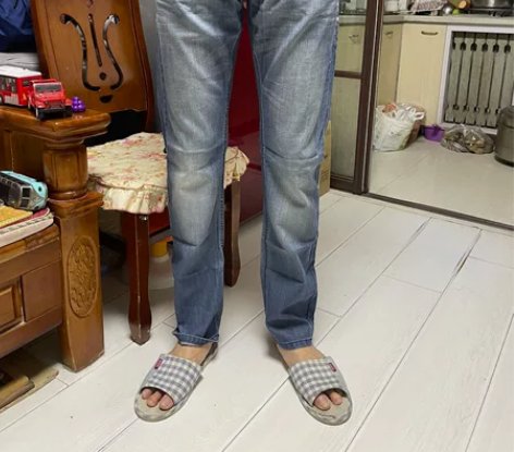 外贸男士牛仔裤9成新,腰围2尺5,腿长11...