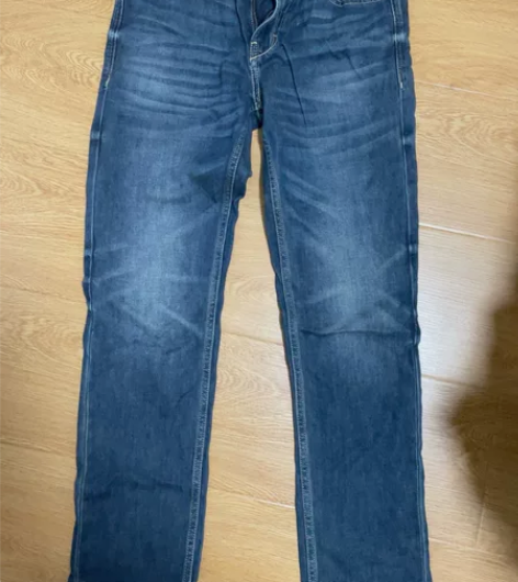 杰克琼斯男款牛仔裤，商场299今年购买，买...