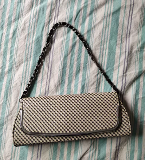 全新女士小挎包,带吊牌 感兴趣的话点“我想...