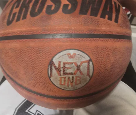 crossway篮球 正品保真家里太多放...