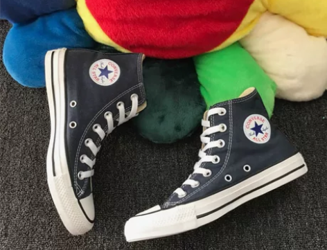 正品 匡威海军蓝高帮 帆布鞋 码数35/3...