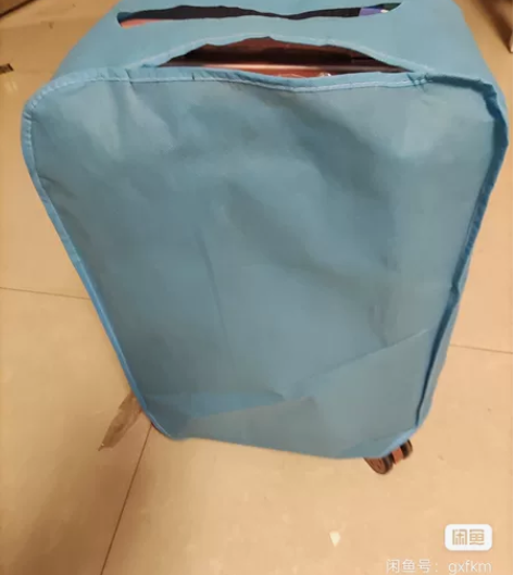 全新拉杆箱，应该是20寸的，是个短途出差用...