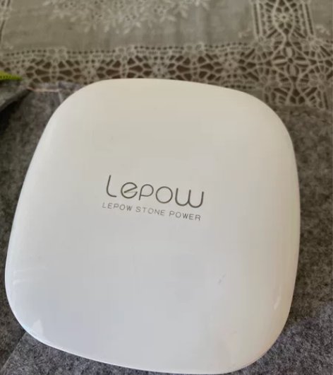 Lepow乐泡充电宝 充电宝太多了 所以出...