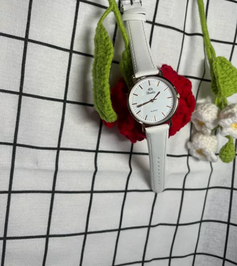 手表女生简约气质学生防水,机械表 感兴趣的...