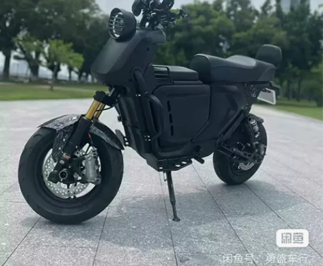 #挂宝贝助力闲鱼翻身#小牛电动 U+B磨砂...