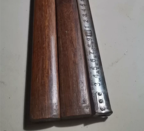 古董 木头 也不知道干啥用的 当个小玩意不...
