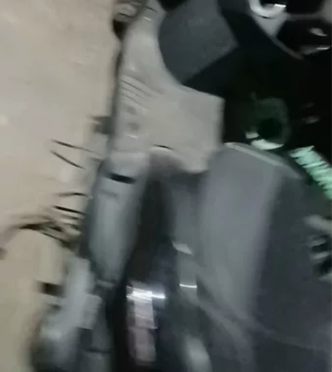 手续齐全就是挂不了牌。 感兴趣的话点“我想...