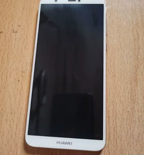 自用华为畅想7S，4十64G，原装屏幕正常...