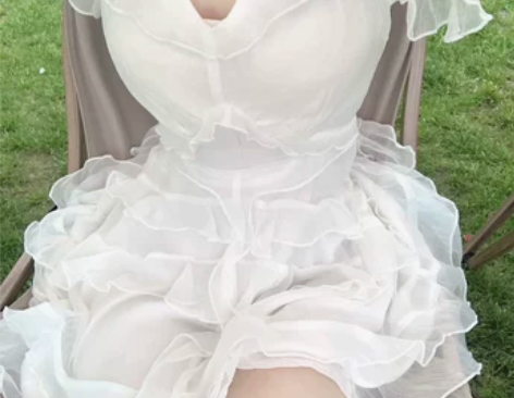 ?juli晚安里里/2022夏纯欲V领荷叶...