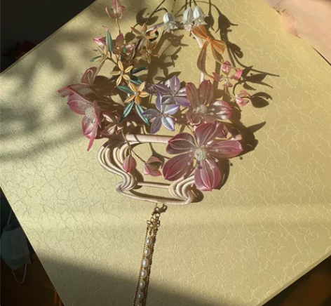 蔡文姬花朝花篮 缠花 材料：丝绒线、国产米...
