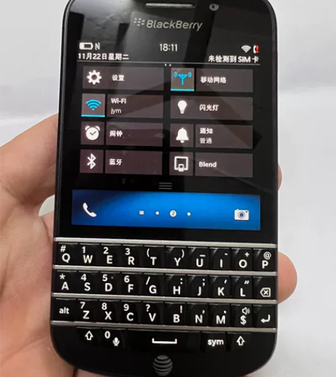 黑莓手机G10，全原装，续航不错。家里多只...