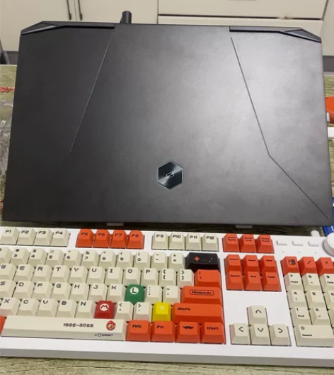 机械革命蛟龙r7 感兴趣的话点“我想要”和...