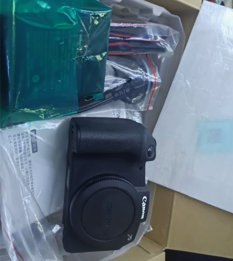 佳能rp单机99新，买回来总计没用几次，支...