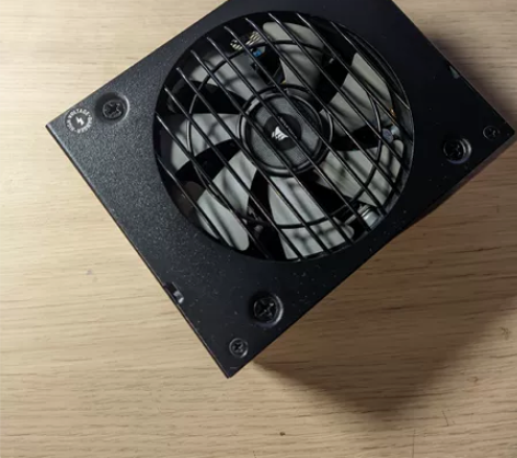 海盗船sf750 sfx电源，99新，灰尘...