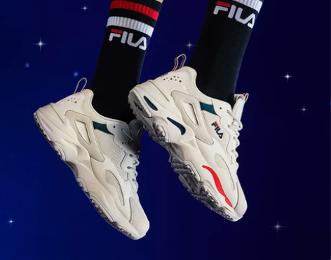 Fila/斐乐 跑步鞋 感兴趣的话点“我想...