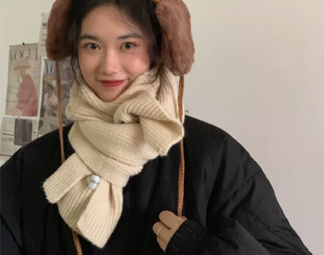 unclecm 围巾 全新，一次没带过 本...