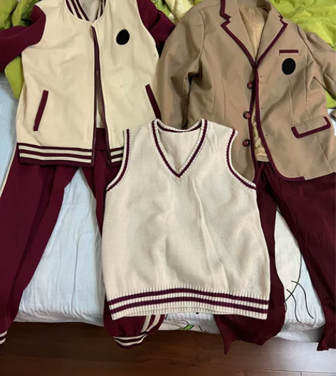 常熟市小学生校服,140码,西装款衣服+裤...
