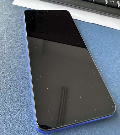 小米note9 4g。 运行4个内存128...