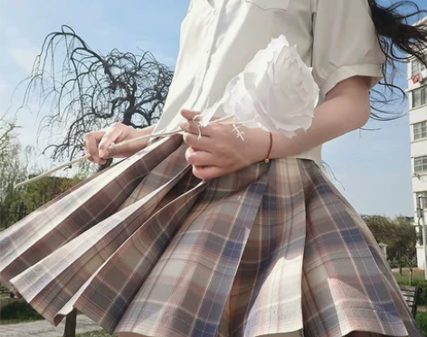 【夕曛】 一尺间 只穿过一次 未...