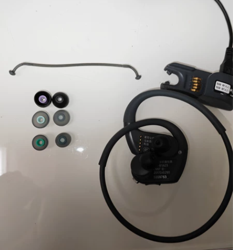 索尼游泳蓝牙耳机ws623，自带4g内存，...