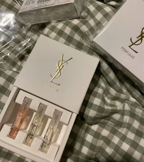 圣罗兰ysl 香水三件套 赠品 自由至上1...