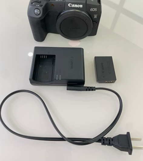 佳能RP单机，成色如图，大陆行货，机身号可...