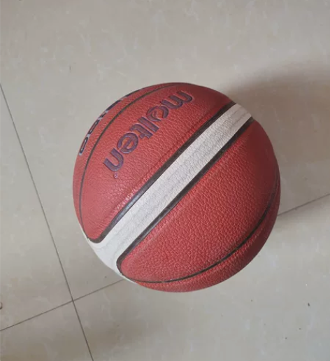 五号篮球，一般拿来运运球找找手感要的可以私...